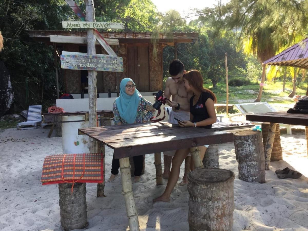 Hotel Wild Pasir Panjang Pulau Tuba Exterior foto