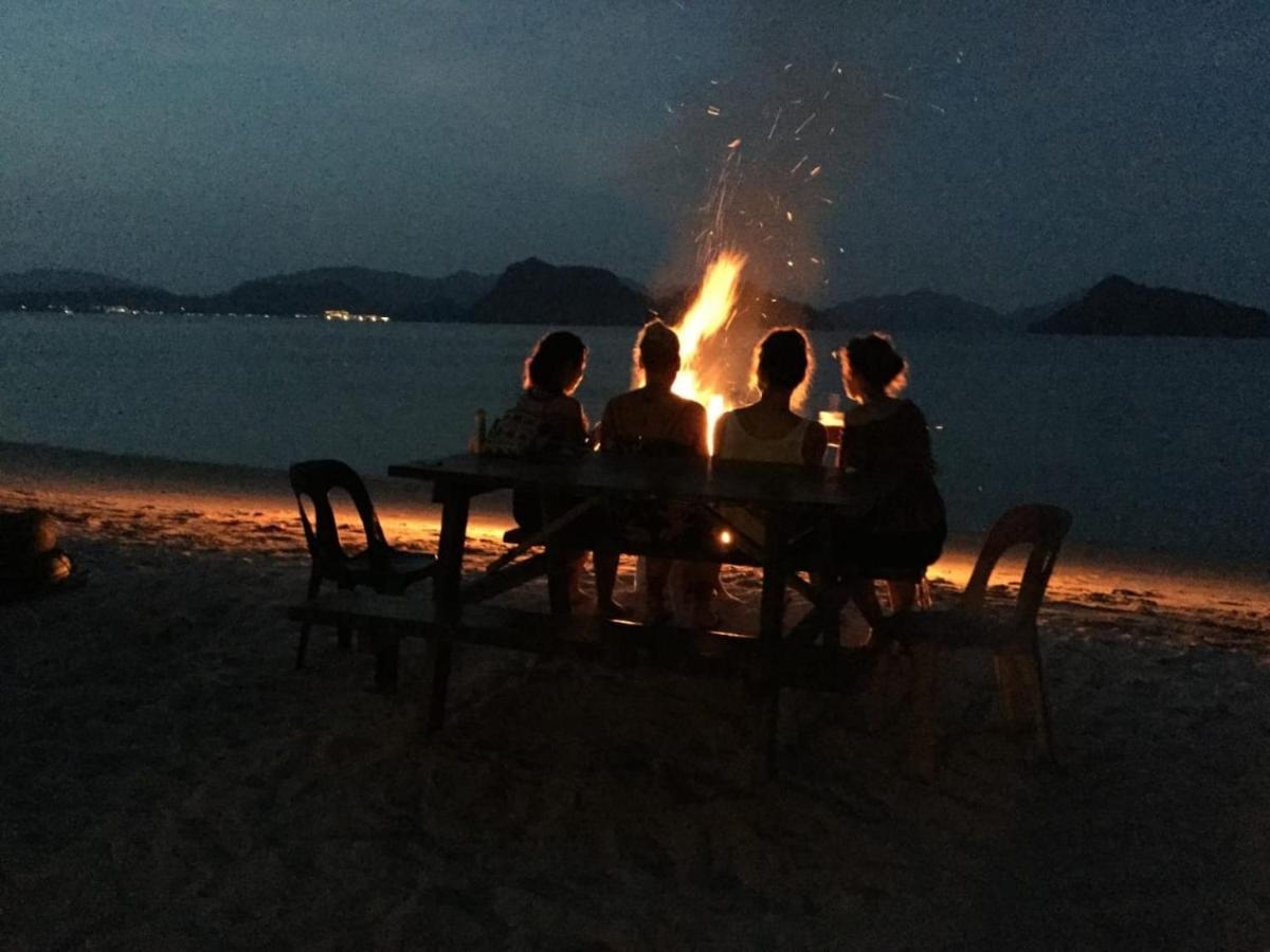 Hotel Wild Pasir Panjang Pulau Tuba Exterior foto